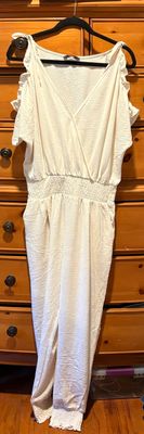 Cold shoulder jumpsuit  Women's - L