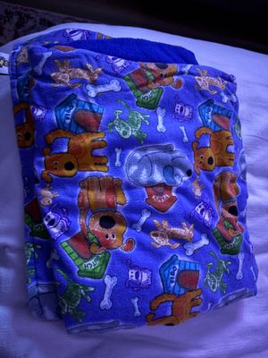 Amazon 5 lb weighted blanket ideal for 50lb child