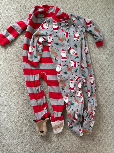 New with tags Just for you Carters Christmas PJs $17 retail 2T