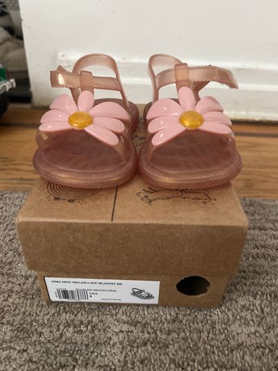 Mini Mellisa New with box 8 (Toddler)