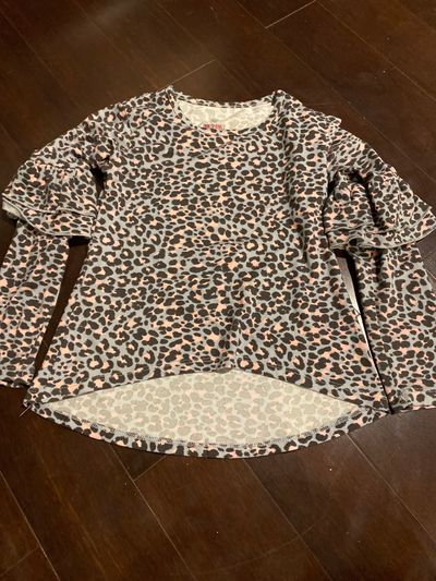 Pink sparkle Pink and gray cheetah print long sleeve shirt. Size 5/6 5T/5