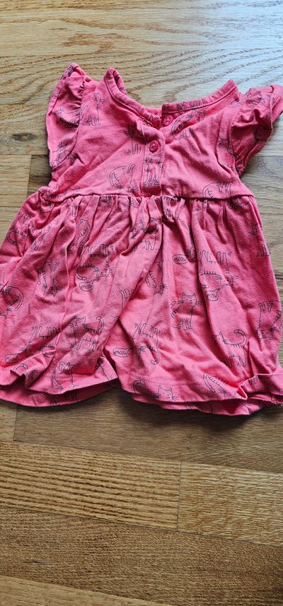 Carter's Like New baby girl summer dress 3 Months