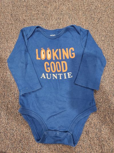 Carter's Long sleeve onesie 12 Months