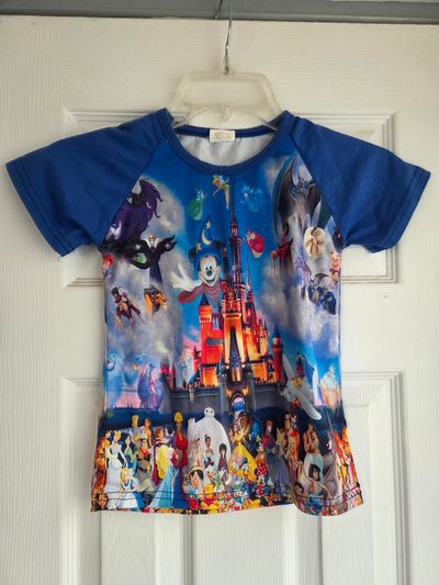Disney Short Sleeved shirt  4T