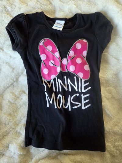 Disney Minnie Mouse short sleeve shirt black  6T/6
