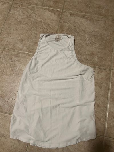 Carrie underwood calla brand white workout top  Women's - M