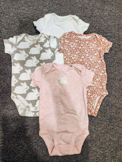 Carters 3m onesis 0-3 Months