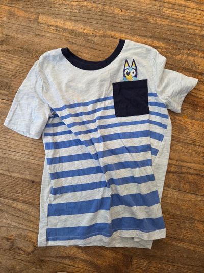Bluey short sleeved shirt size 7  7-8