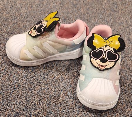Adidas Minnie mouse sneakers 4 (Infant Shoe)