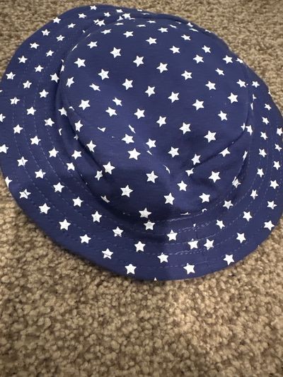 Never worn, baby starters, stars, navy hat  Infant (0-2 yrs)
