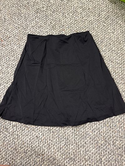 Ododos Girls athletic skirt with shorts 10-12