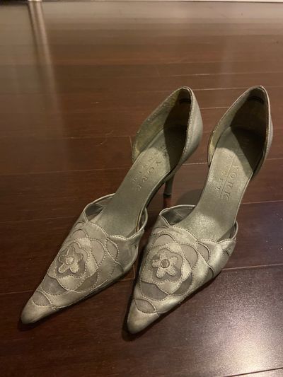 New York Transit Gray/silver heels 8 (Adult)