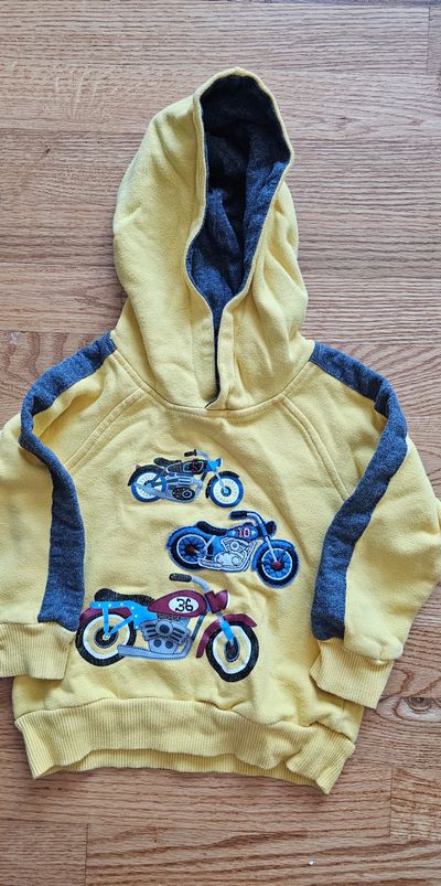 Kids Headquarters Like new fleece hoodie w motorbikes graphic 2T