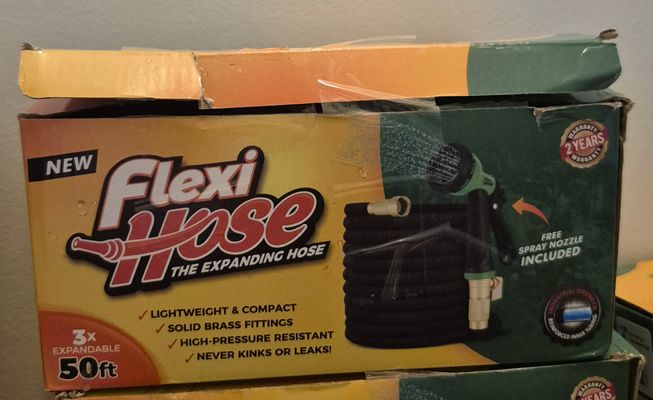 Brand New 50 feet FlexiHose Gardening Hose Can expand 3X to 150 feet with Sprayer Nozzle Attachment