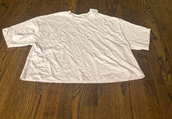 Brand new Old Navy, purple T-shirt, crop top  Women's - L