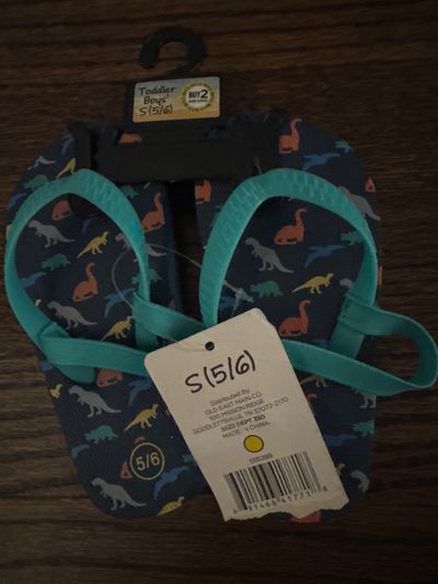 Brand new toddler size 5/6 dinosaur flip-flops  5 (Toddler)