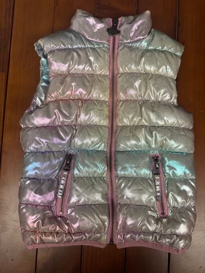 Appaman metallicgirls puffer vest Size 3T So warm Appaman metallic girls puffer vest Size 3T So warm EUC 3T