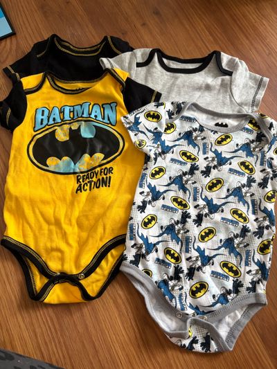 Batman dc comics Four onesies 6-9 Months