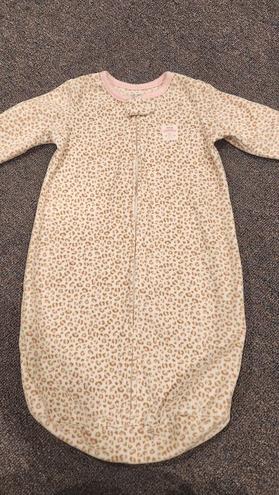 Carter's Fleece sleep sack 0-9 months 0-6 Months