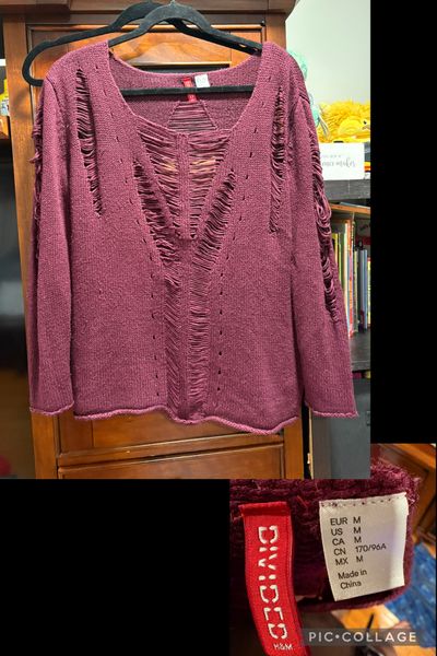 DIVIDED MAROON KNIT  Women's - M
