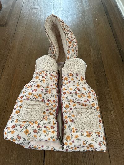 Little Lass Floral Puffer Vest Hoodie 18-24 Months