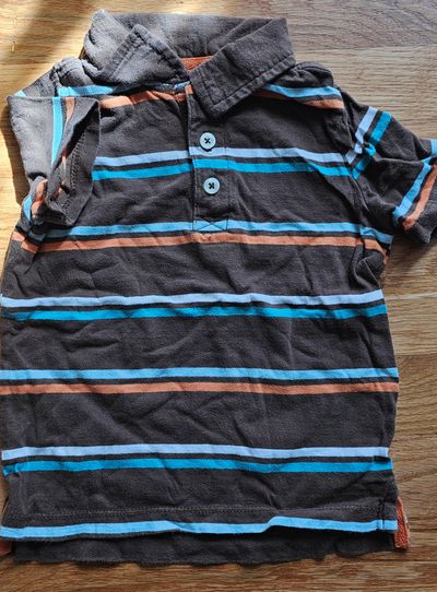 Old Navy Excellent condition Boys polo shirt in brown color with stripes 2T