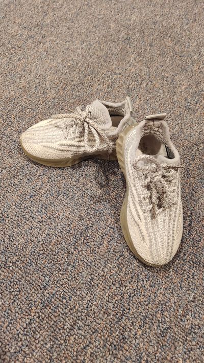 FAS Similar to adidas yeezy breatable sneakers, so 24 but runs small 7 (Toddler)