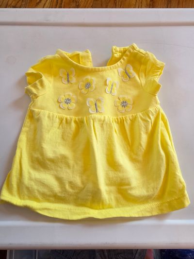 Carters 3m short sleeved shirt  0-3 Months