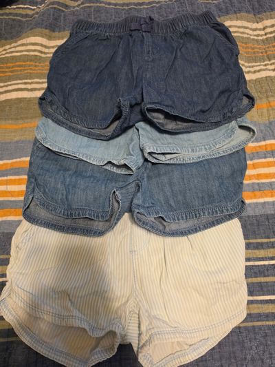 Childrens Place Size 6x/7 4 Pair Denim Pull On Shorts 6T/6