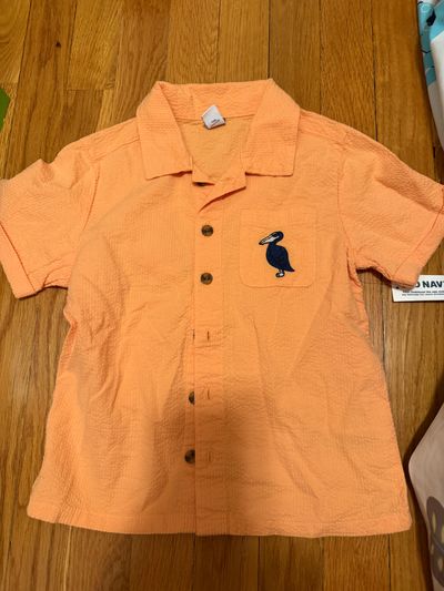 Old navy New- seesucker button down 4T