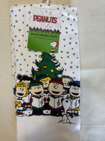 NEW - peanuts Christmas kitchen towels 1