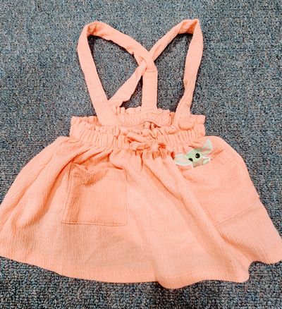 NA Star wars skirt, Yoda peeking from pocket 12 Months
