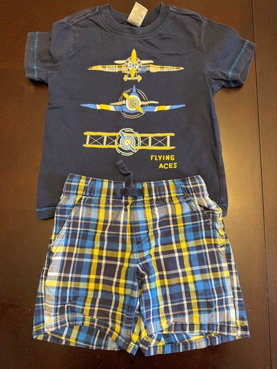 Gymboree airplane tee and drawstring plaid shorts  2T