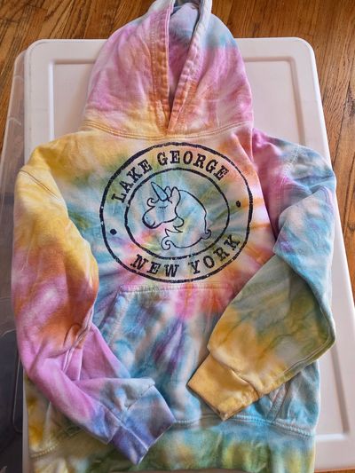 Lake George Hooded Seatshirt size Small  6T/6