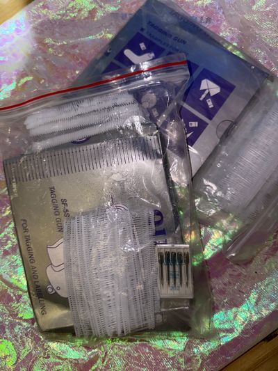 N/A NEW 2 clothing tagging guns