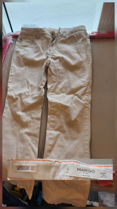 Mango Mango Kids Superskinny Fit jeans in a cream or beige color. 7-8