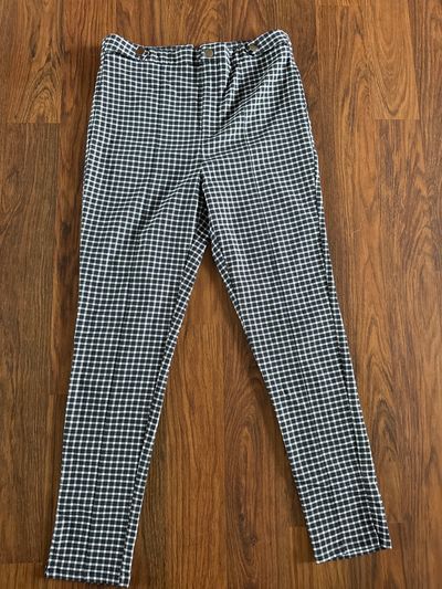 Forever 21 Black & white checkered pants Junior L - 8