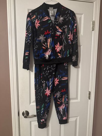 Adidas Sweatsuit Black w/ Flowers 14-16