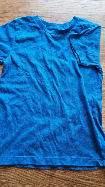 RUUM ALL THE TIME Like New T-shirt size XS 5-6, soft cotton and breathable 6T/6