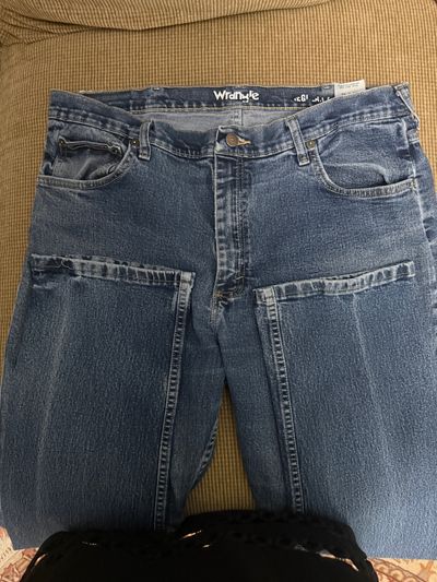 38 x 32 wrangler Blue jeans 38
