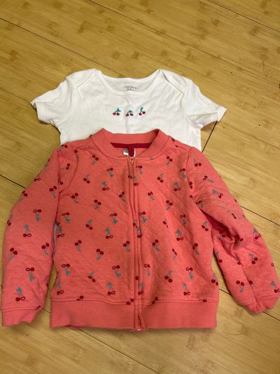 Carters Cherry Set - Onesie w Zip Sweatshirt 18-24 Months