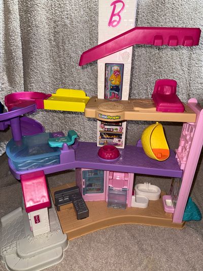 Barbie Barbie little people dream house with sounds