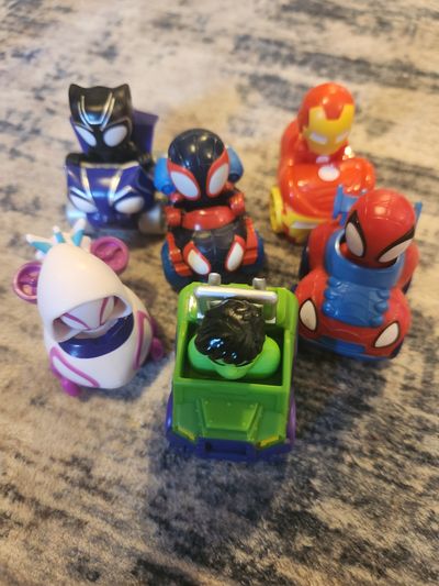 Spidey and friends mini cars