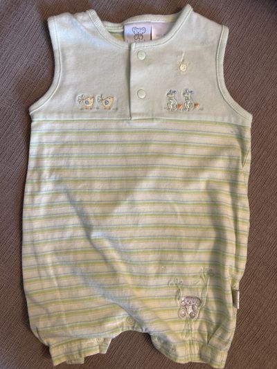 Green romper Green romper 6-9 Months