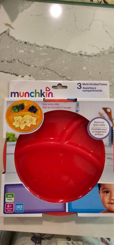 Munchkin 3 multi Divided Plates,BPA Free,Microwave safe,Easy-scoop sides