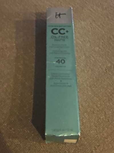 Brand new it cosmetics cc plus oil free matte Cream SPF 40 color tan retail $44