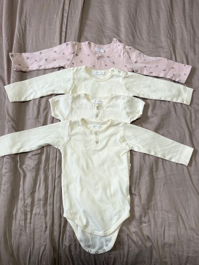 Jamie key Like new long and short sleeve, 4 total 2T