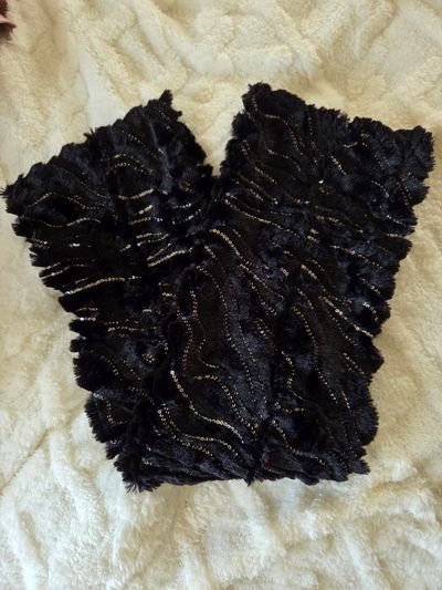 Do everything in love scarf