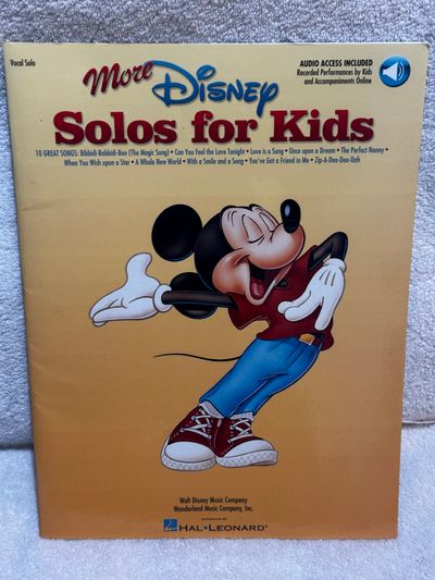 Disney Solos For Kids Music notes book Disney Solos For Kids Music notes book
