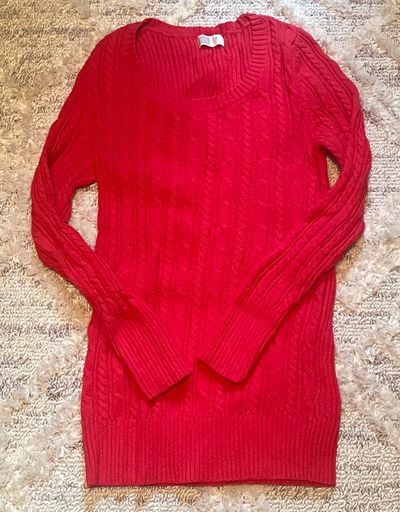 Old Navy Reddish pink cable knit maternity sweater. SFPF home Women's - S